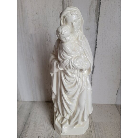 Vintage 1973 white Virgin Mary gust holding baby Jesus nativity figure - Picture 1 of 8